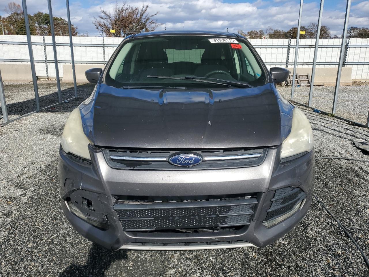FORD ESCAPE SE
