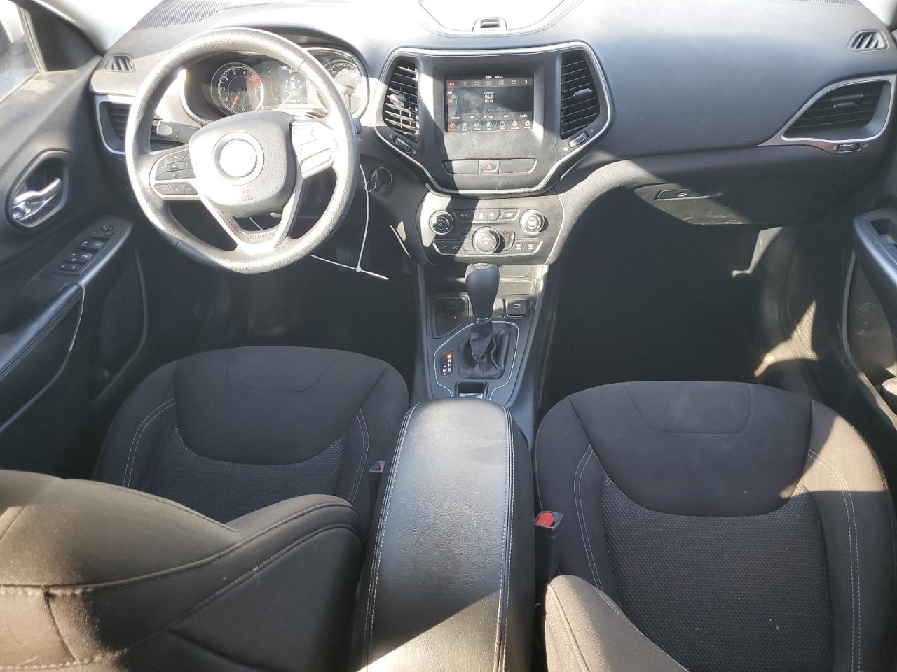 JEEP GRAND CHEROKEE LATITUDE