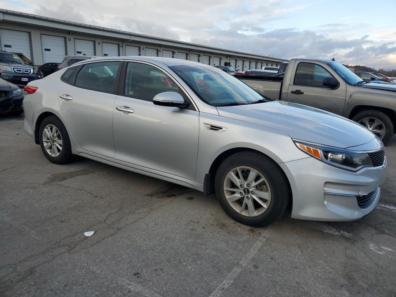 KIA OPTIMA LX