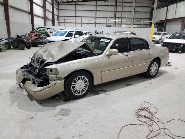 Global Auto Auctions: 2009 LINCOLN TOWN CAR S