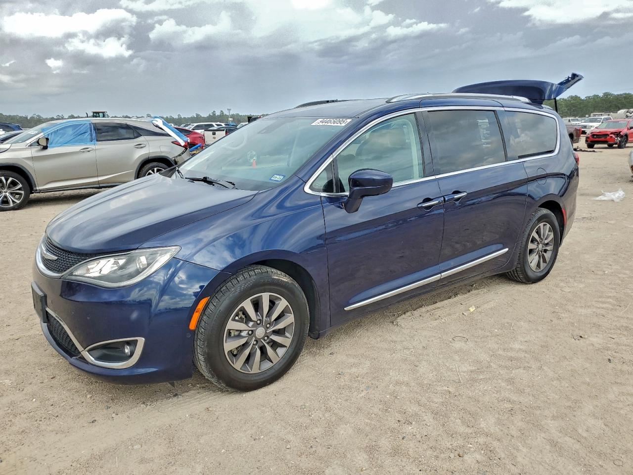CHRYSLER PACIFICA TOURING L PLUS