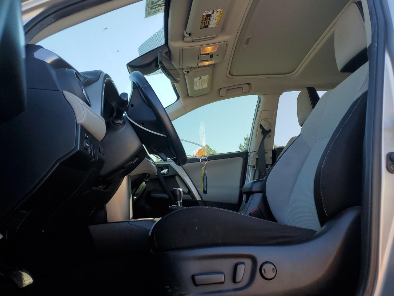 TOYOTA RAV4 ADVENTURE