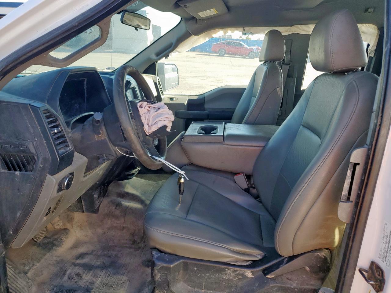 FORD F-150 SUPER CAB