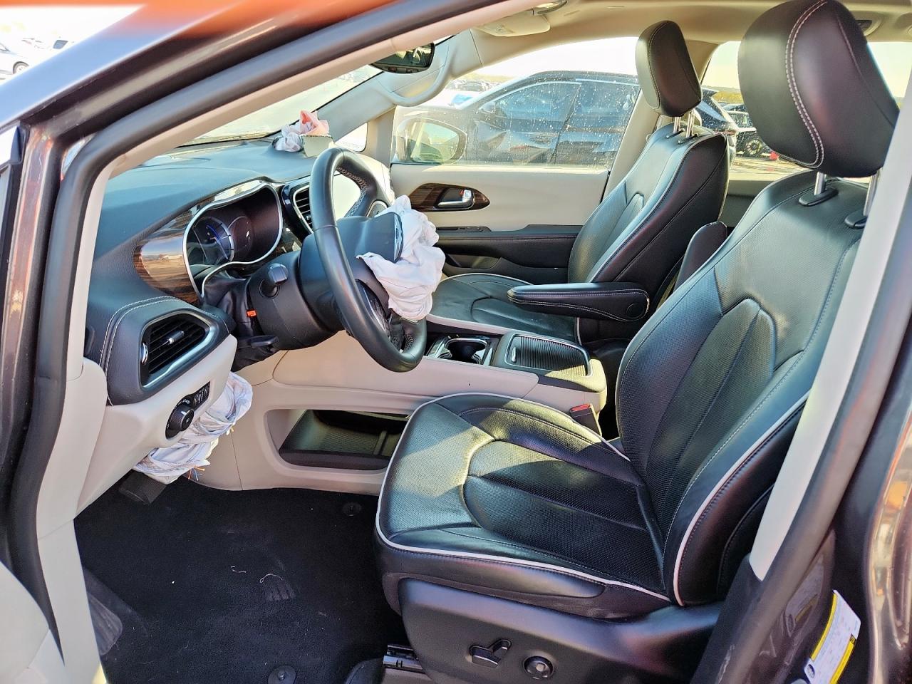 CHRYSLER PACIFICA HYBRID LIMITED