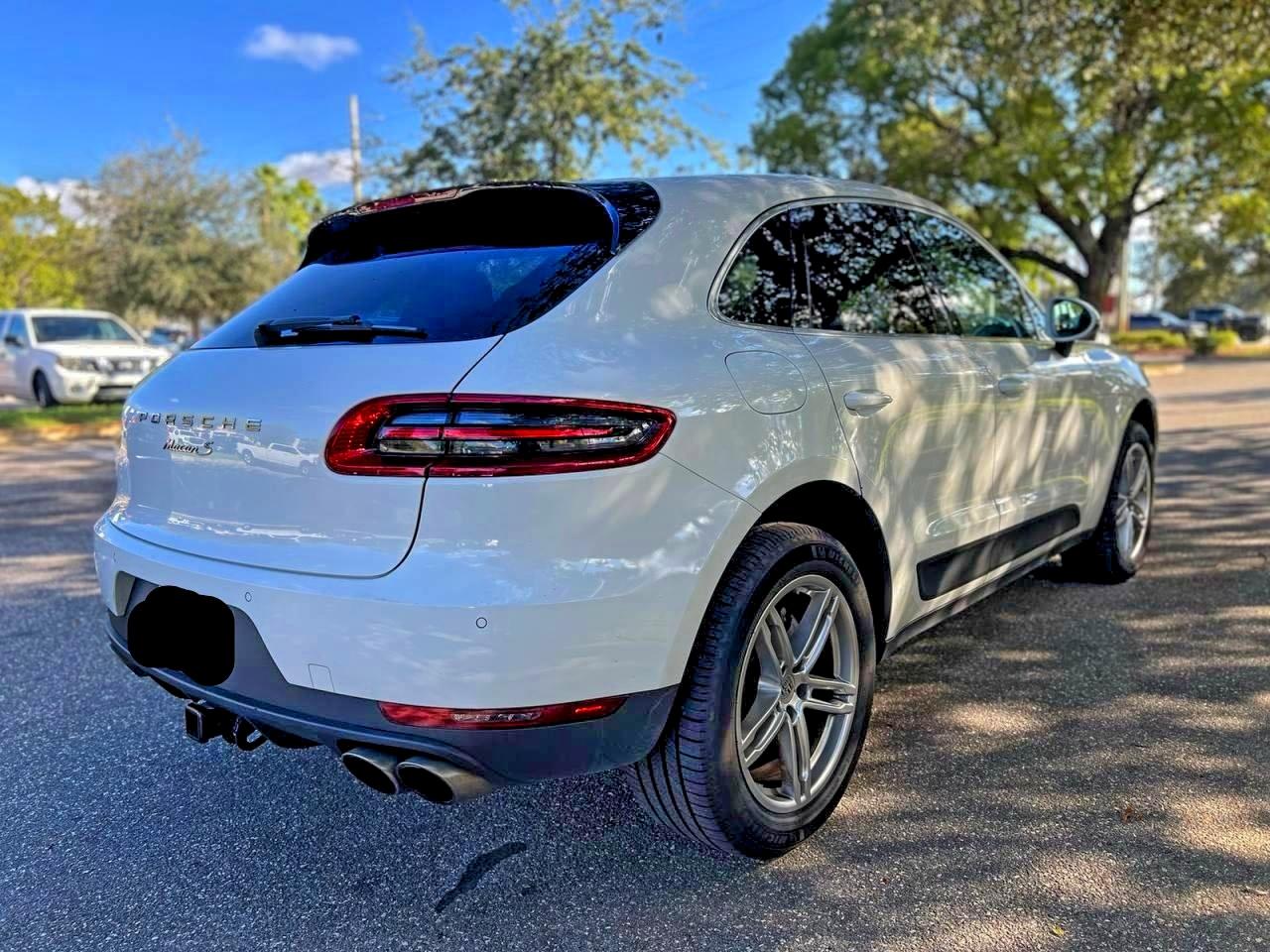 PORSCHE MACAN S