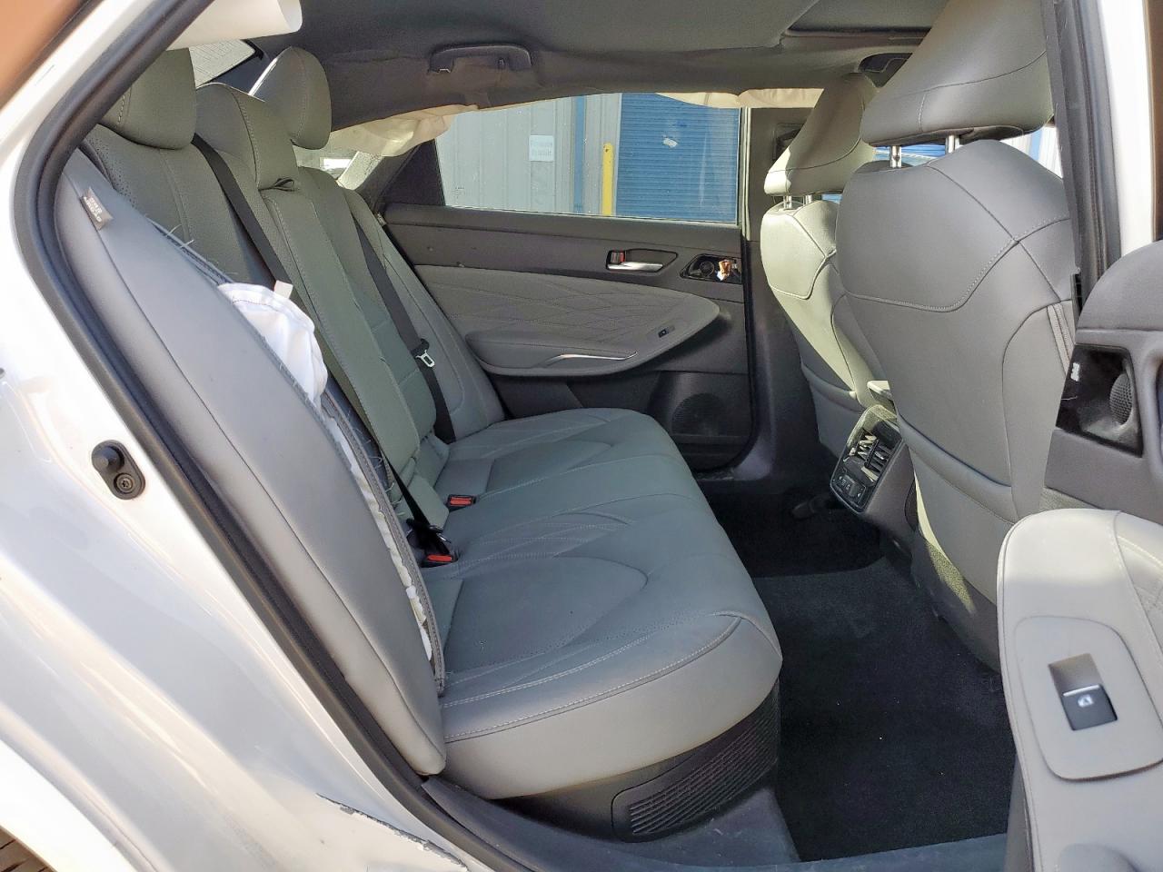 TOYOTA AVALON LIMITED