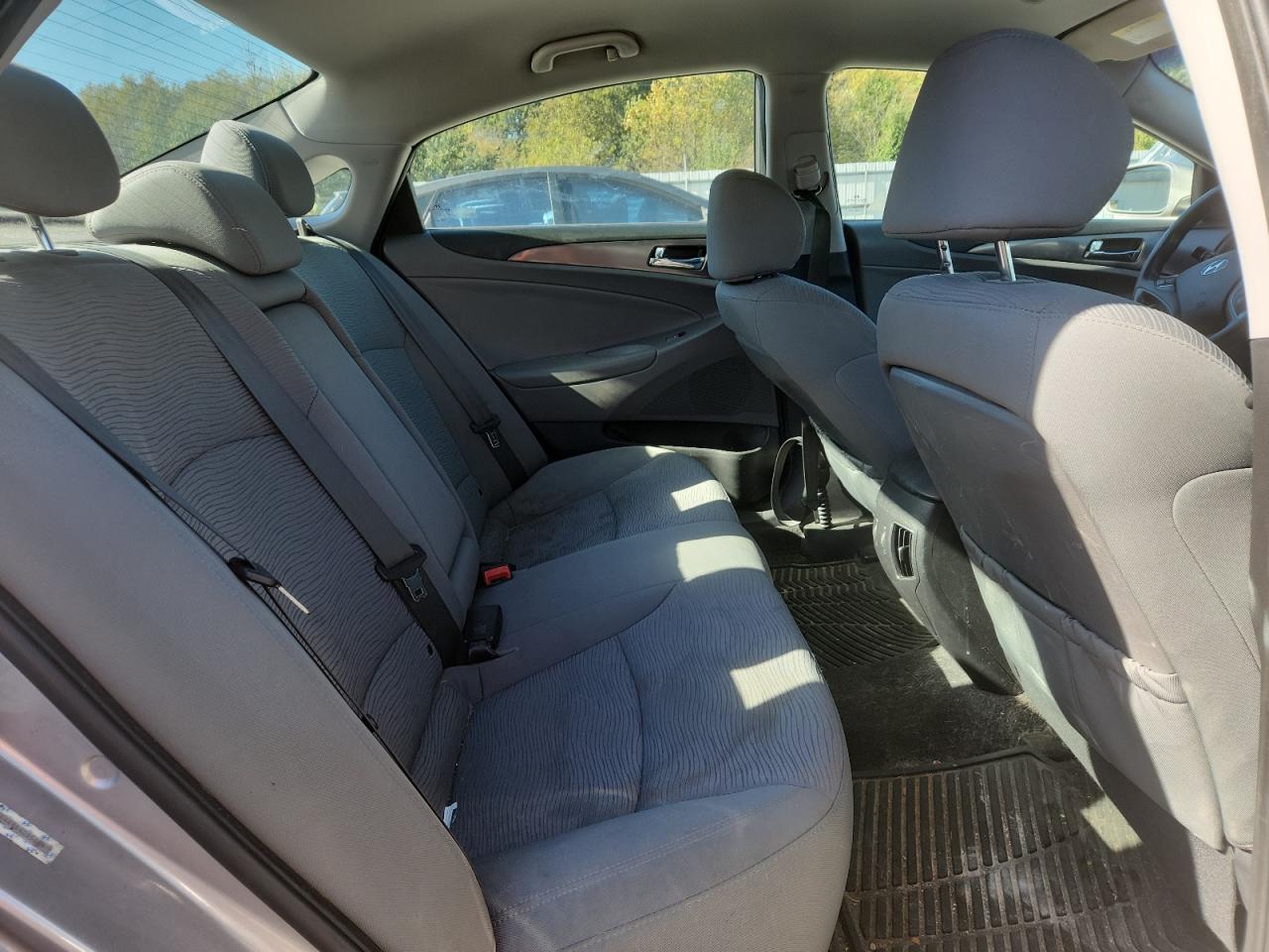 HYUNDAI SONATA HYBRID