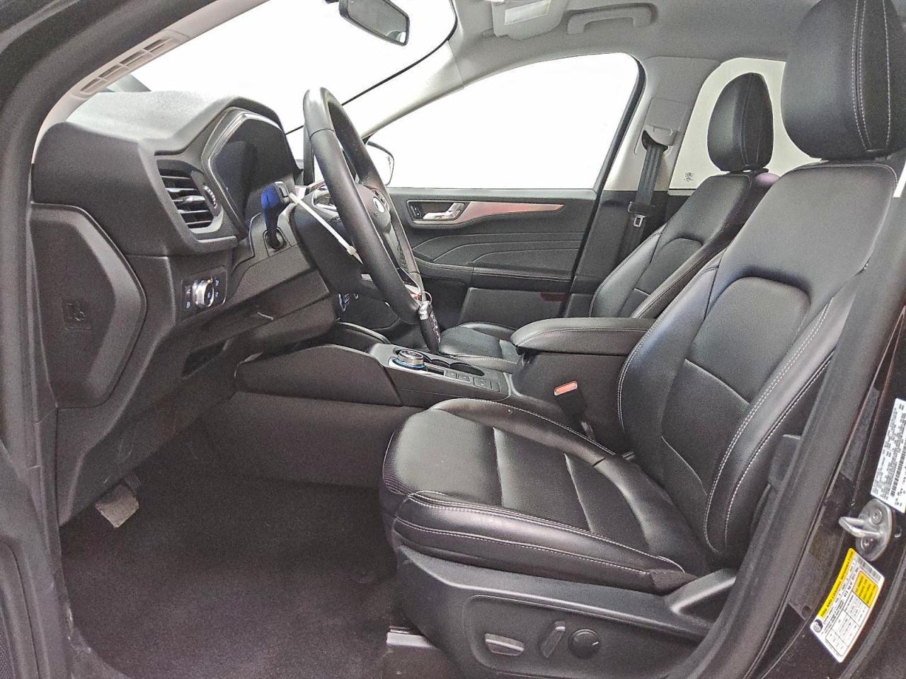 FORD ESCAPE TITANIUM