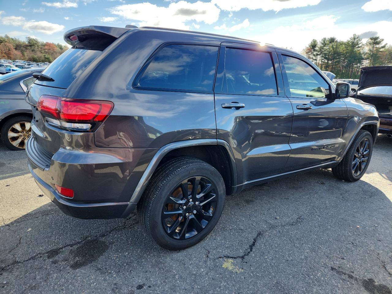 JEEP GRAND CHEROKEE LAREDO