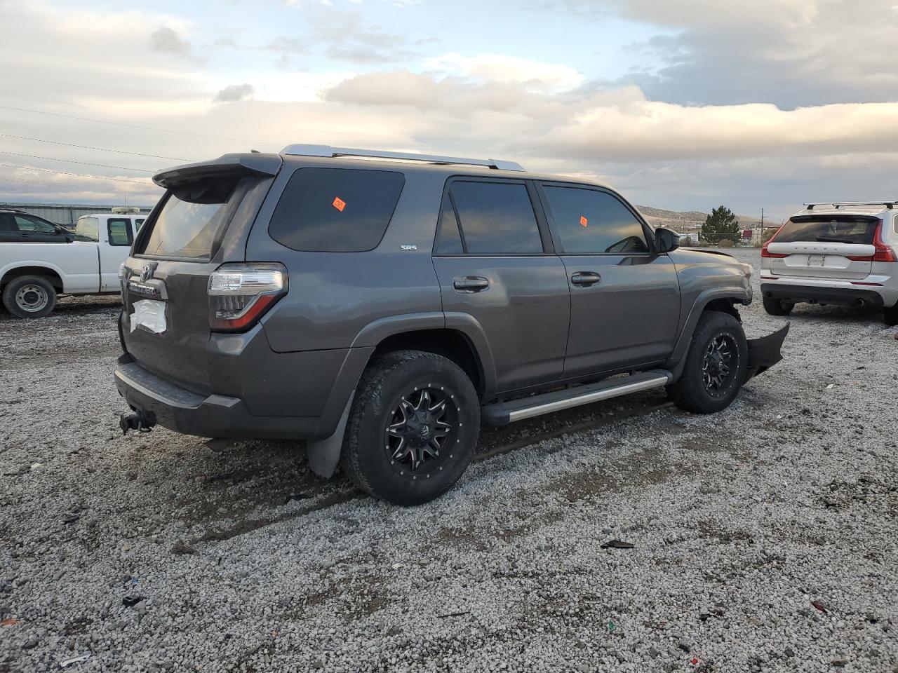 TOYOTA 4RUNNER SR5/SR5 PREMIUM