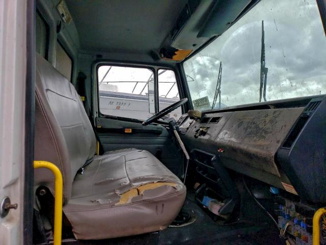 2002 FREIGHTLINER FL70 #3319435657