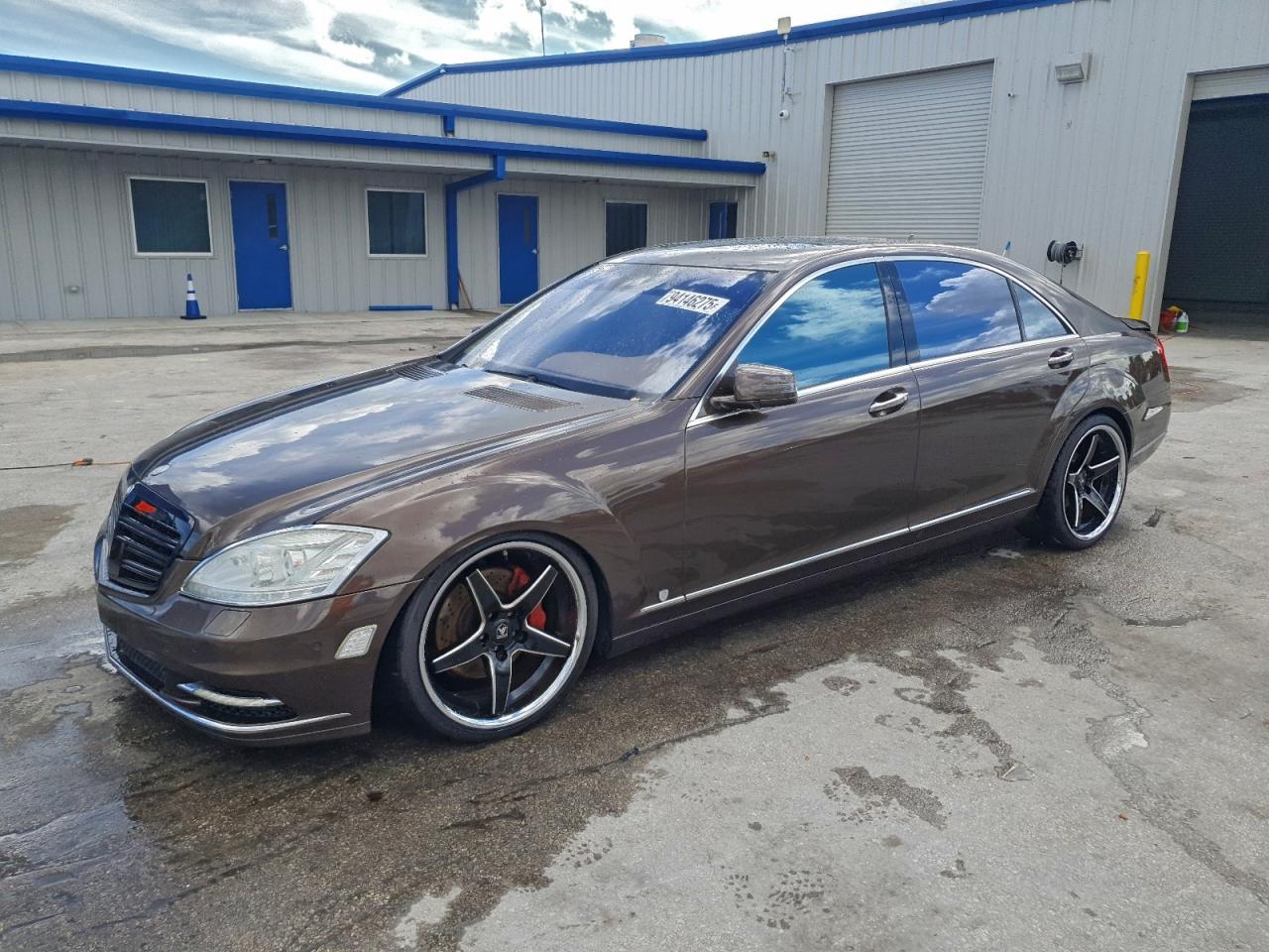 MERCEDES-BENZ S-CLASS 550