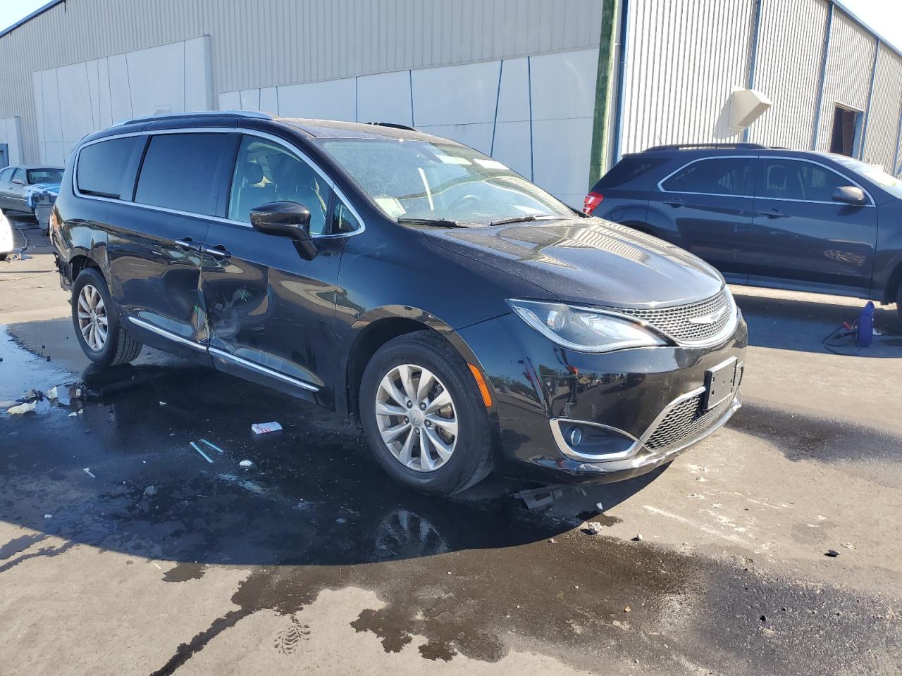 CHRYSLER PACIFICA TOURING L