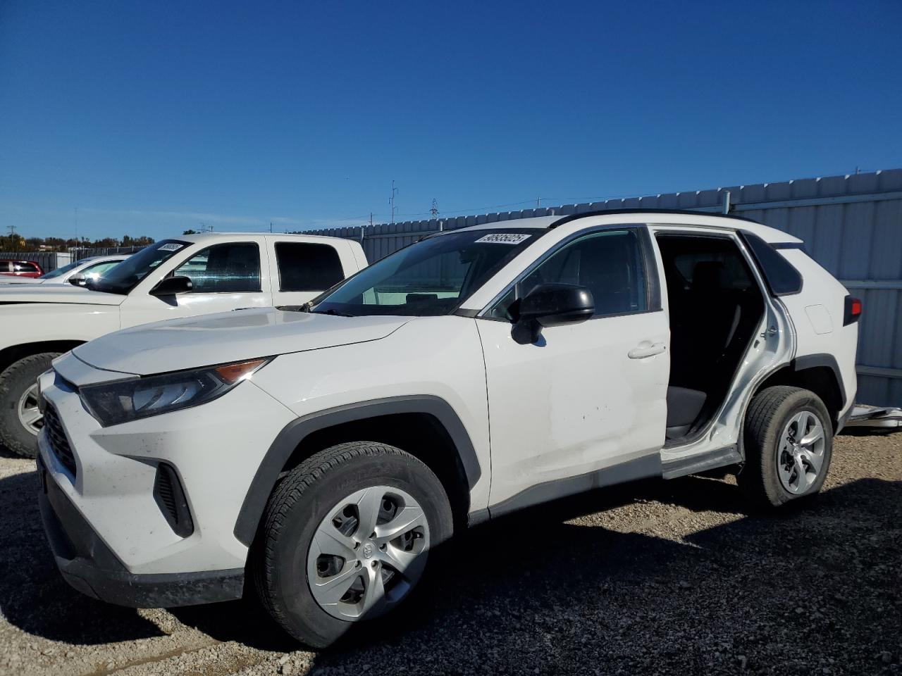 TOYOTA RAV4 LE