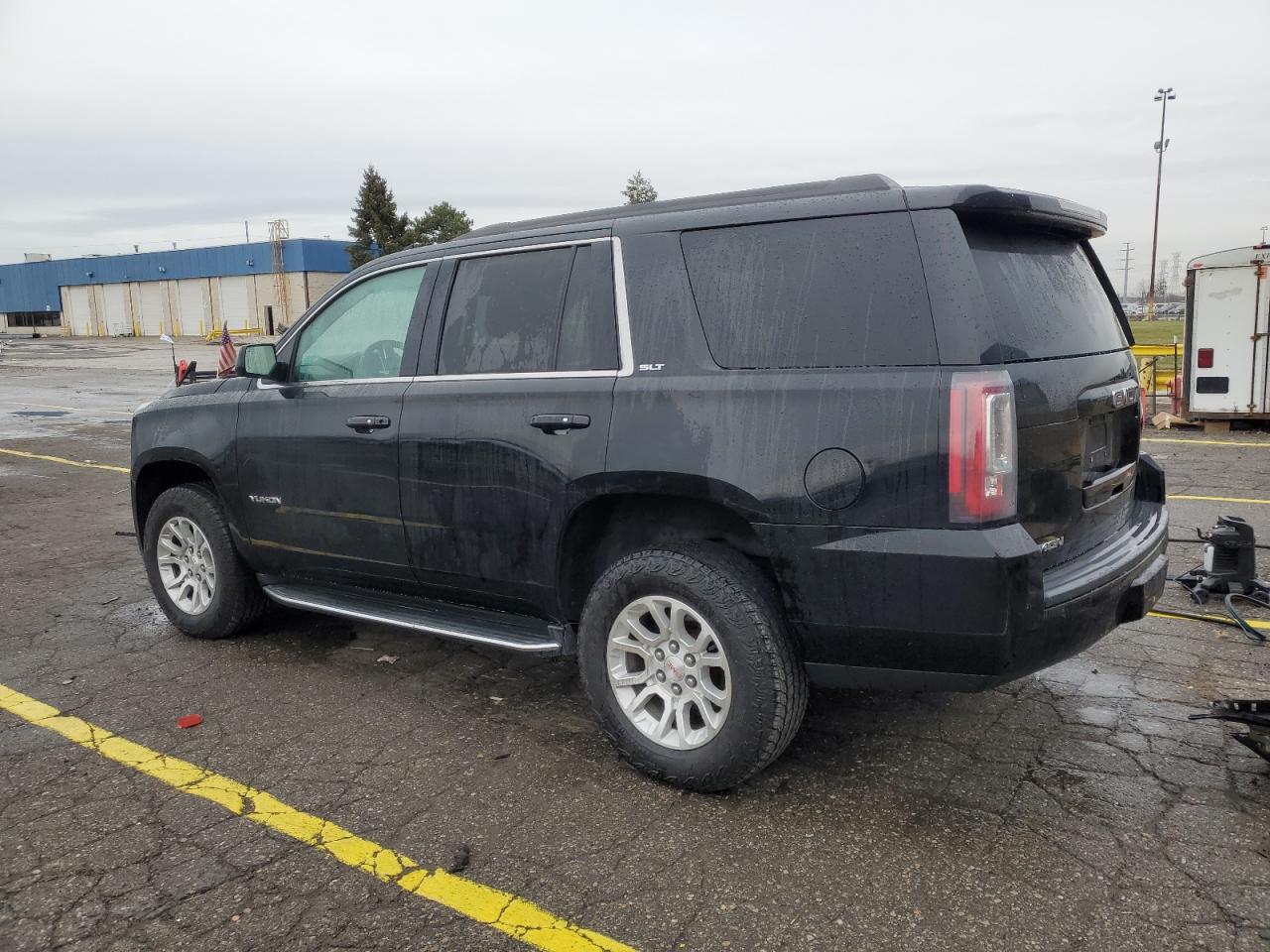 GMC YUKON SLT