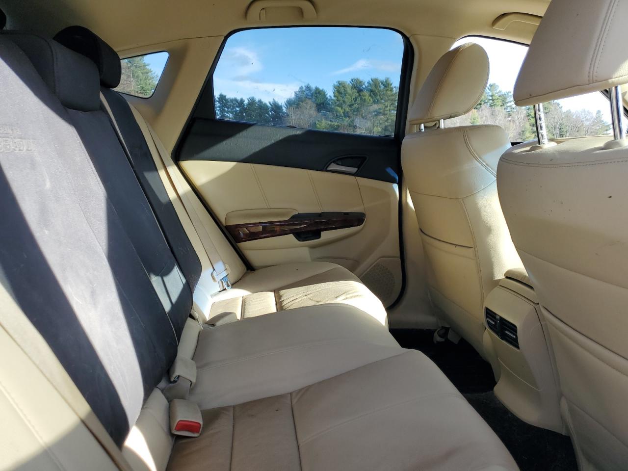 Lot #3319860164 2011 HONDA ACCORD CRO