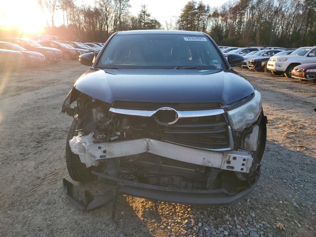 TOYOTA HIGHLANDER LE