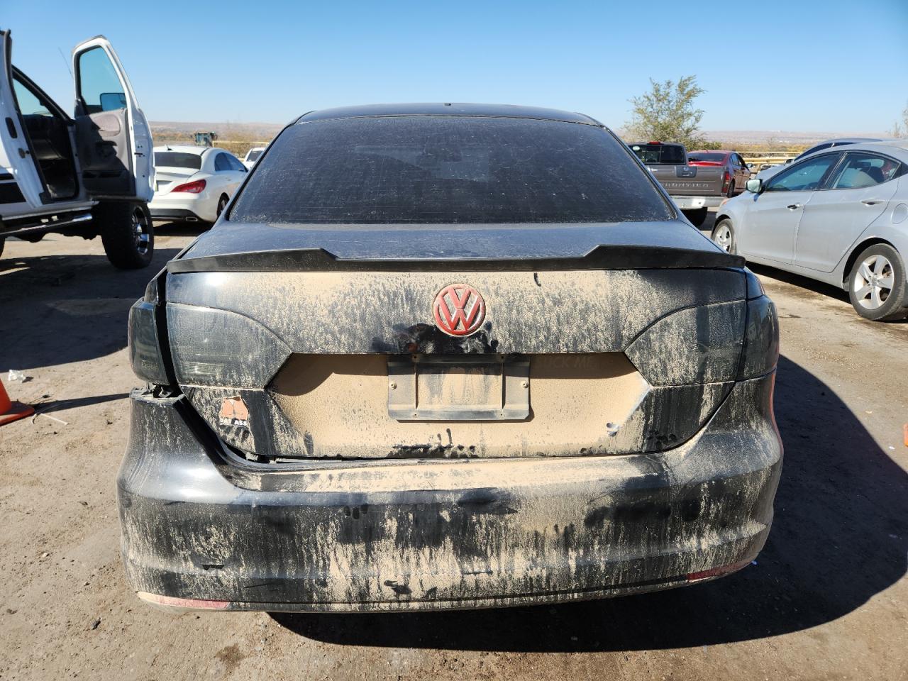 VOLKSWAGEN JETTA BASE