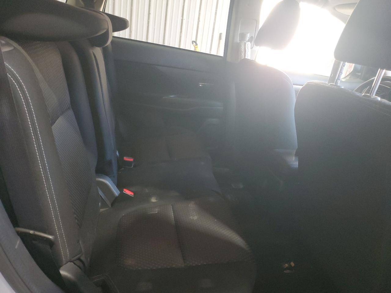 MITSUBISHI OUTLANDER ES