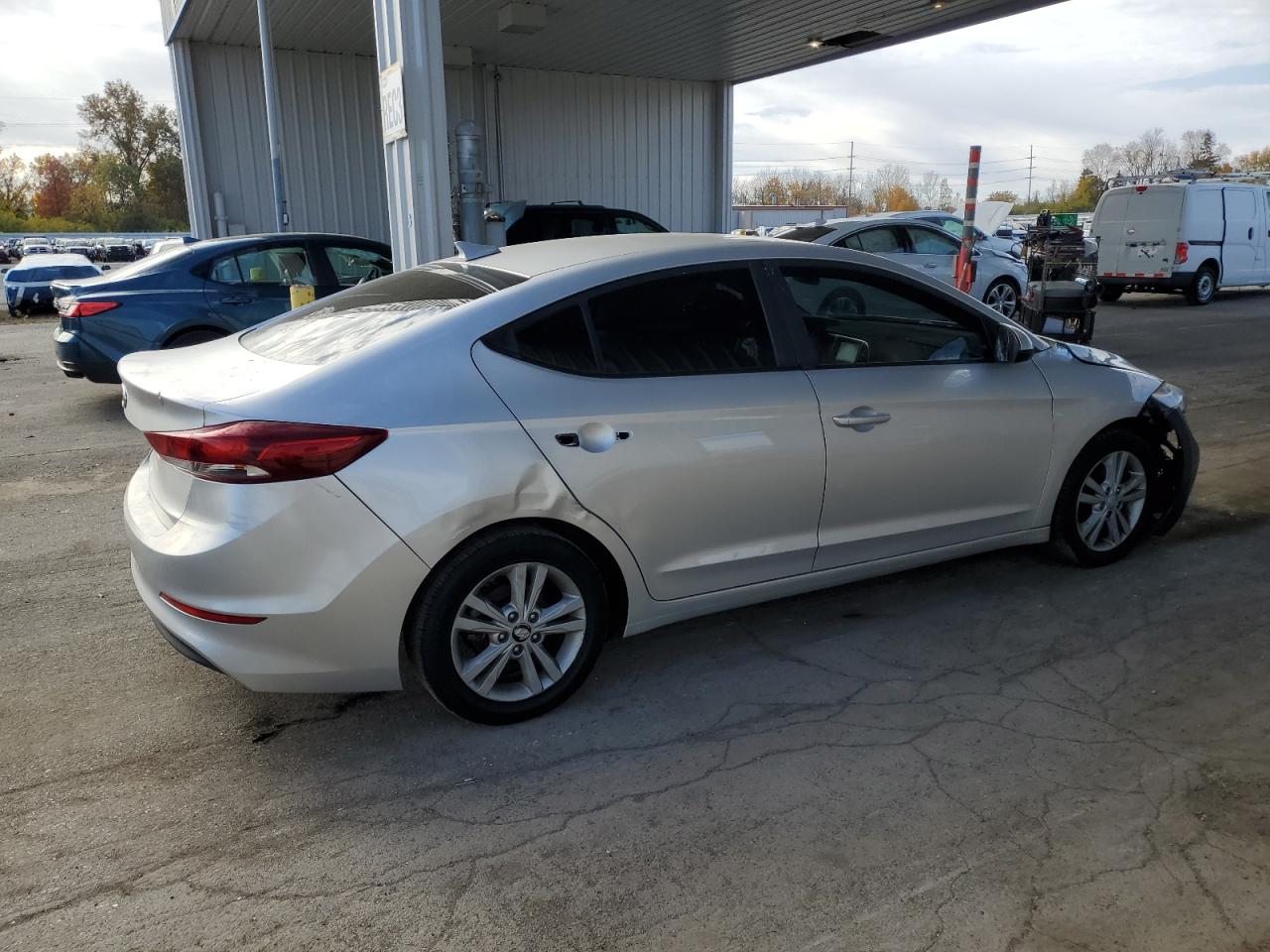 HYUNDAI ELANTRA SEL