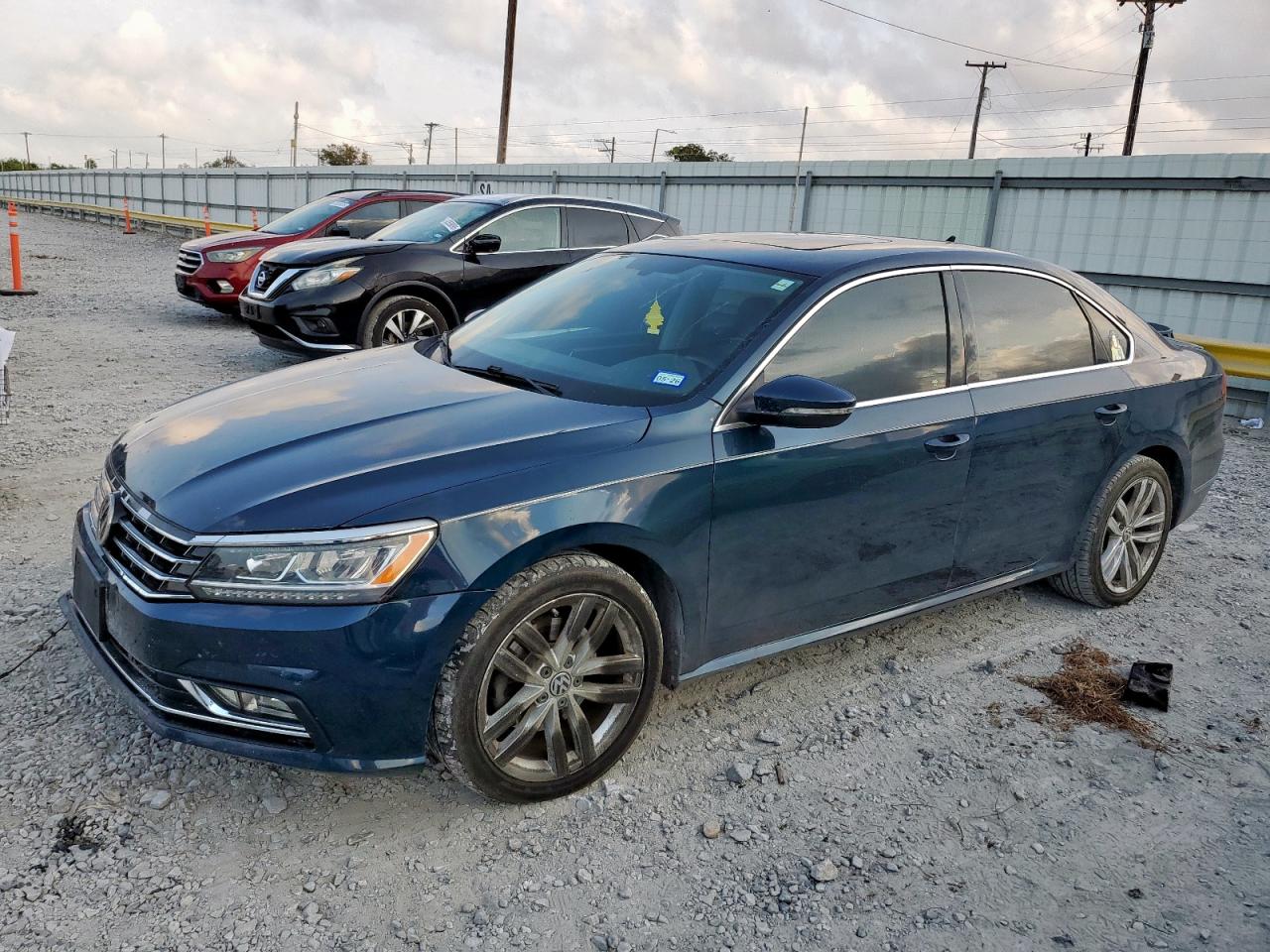 VOLKSWAGEN PASSAT SE