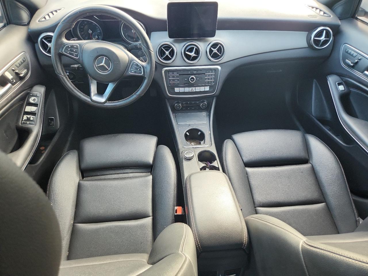 MERCEDES-BENZ GLA-CLASS 250