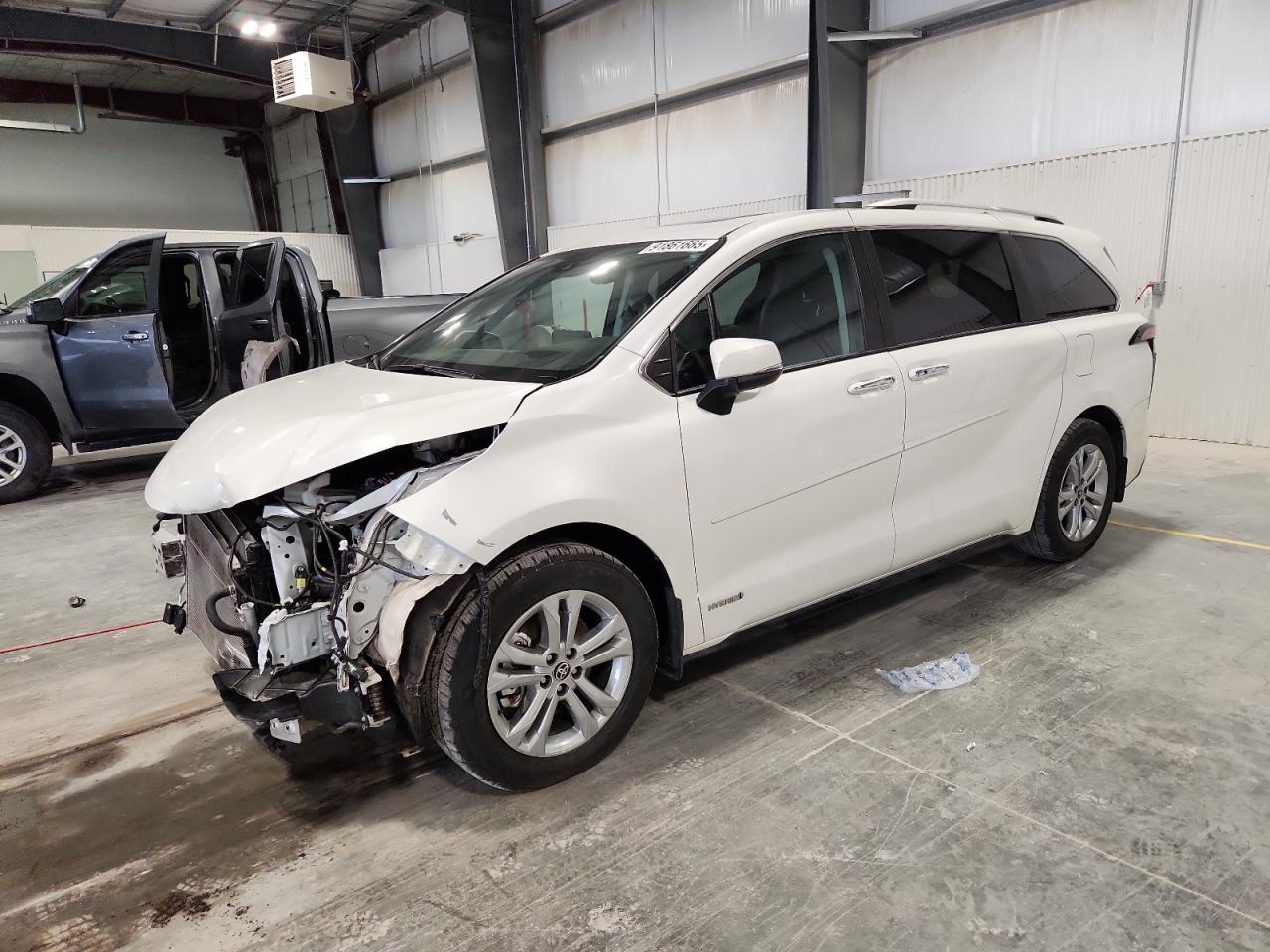 Lot #3291402146 2021 TOYOTA SIENNA LIM