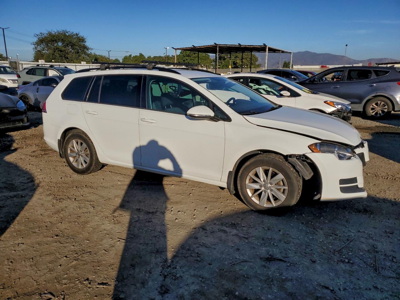 VOLKSWAGEN GOLF SPORTSVAN S