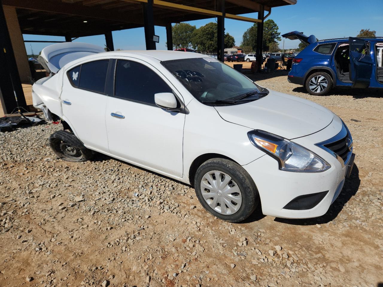 NISSAN VERSA S