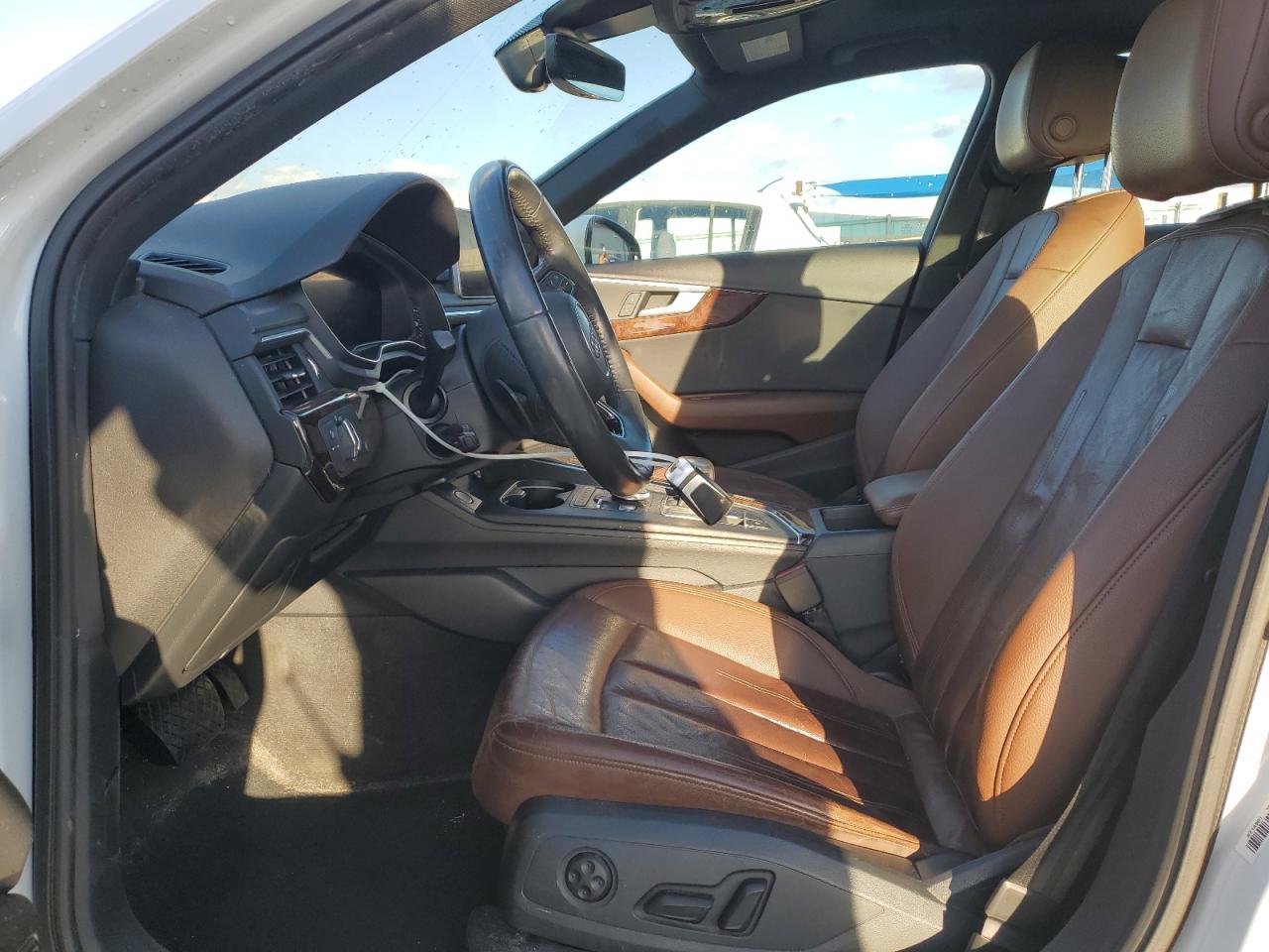 AUDI A4 PREMIUM PLUS