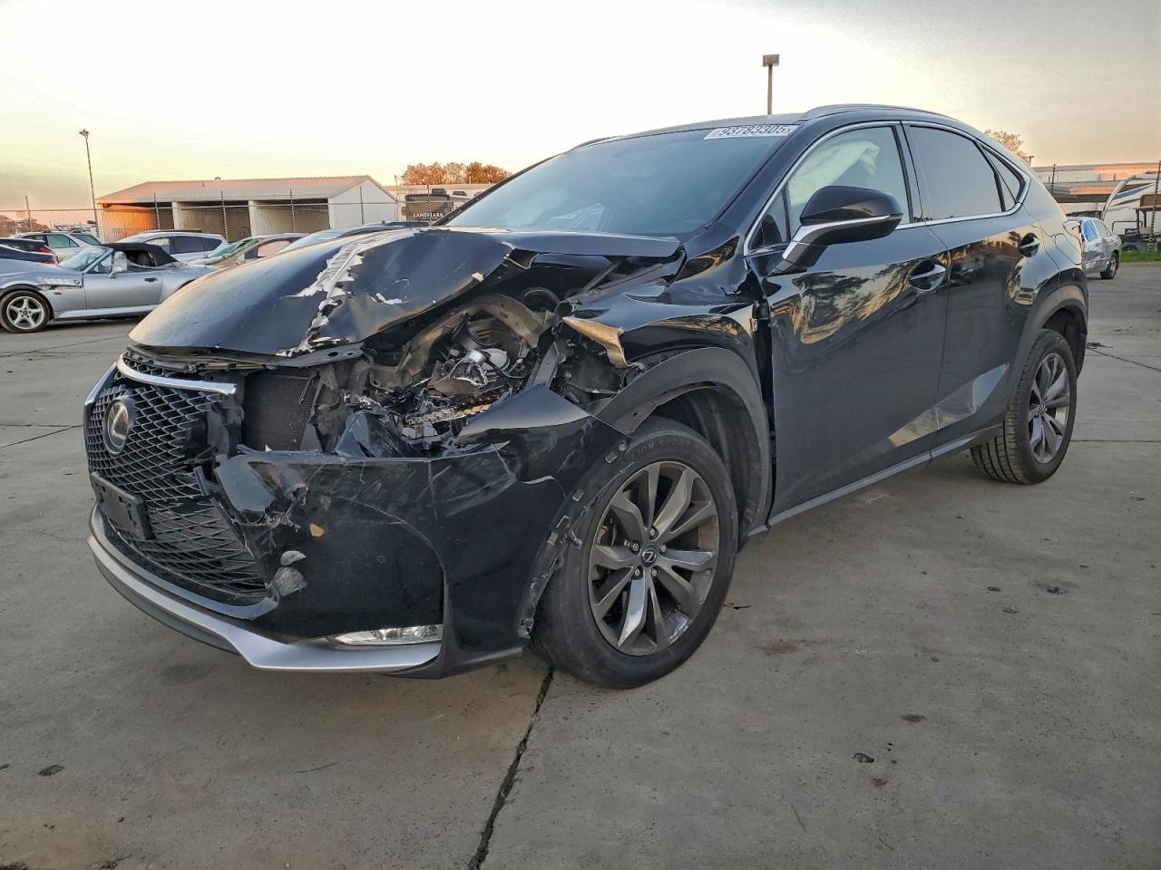 LEXUS NX 200T BASE