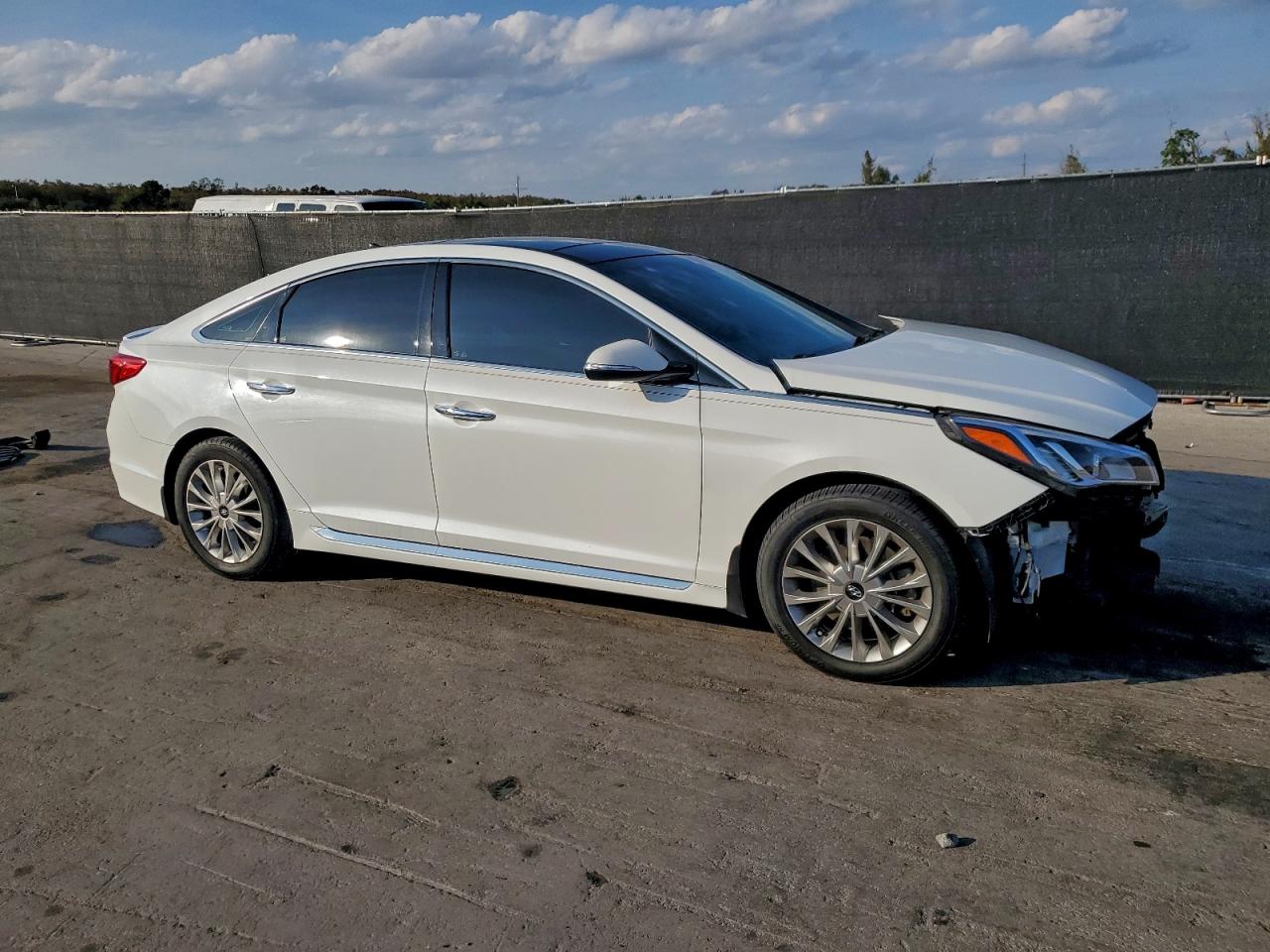 HYUNDAI SONATA SPORT