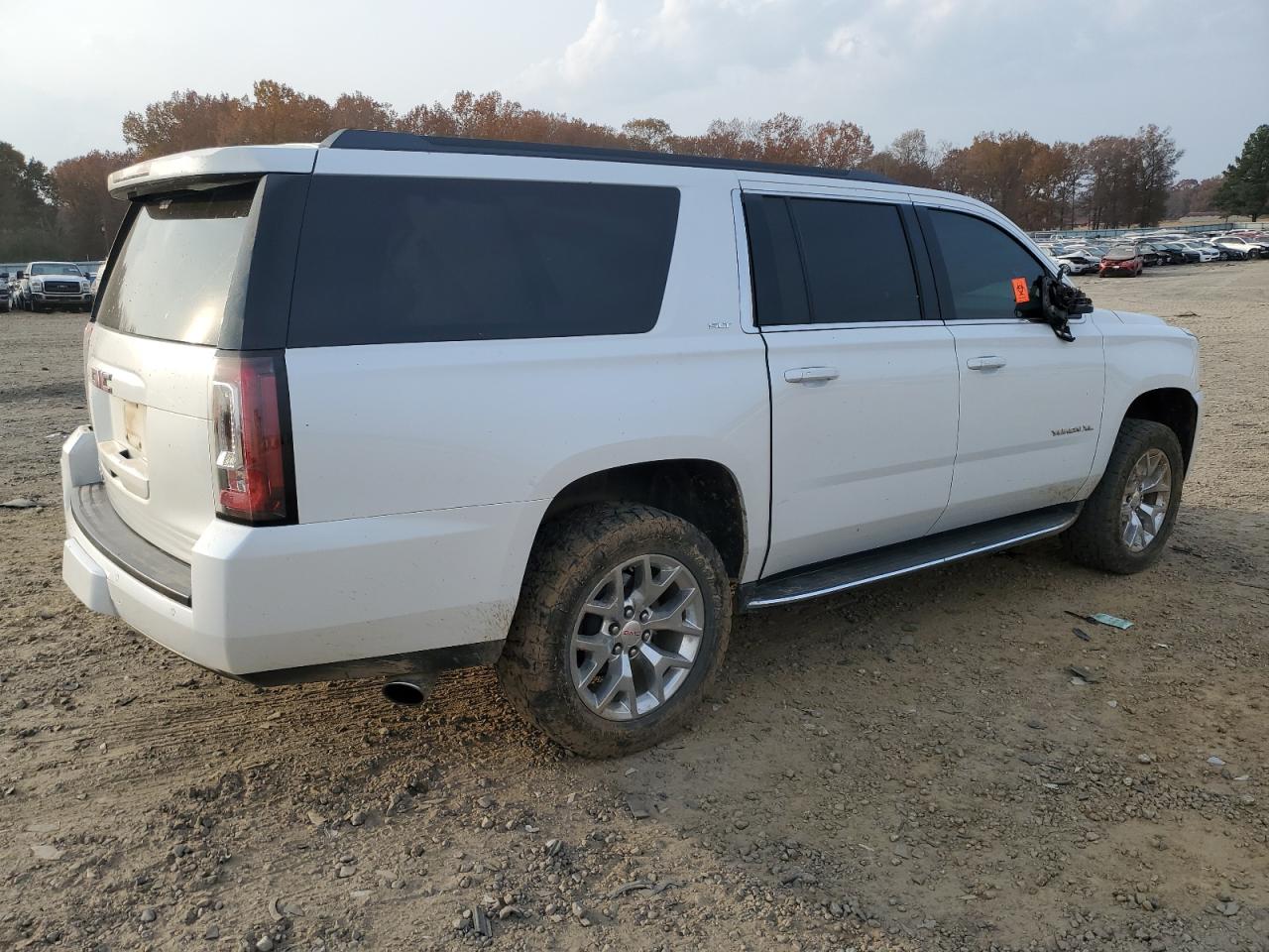 GMC YUKON C1500 SLT
