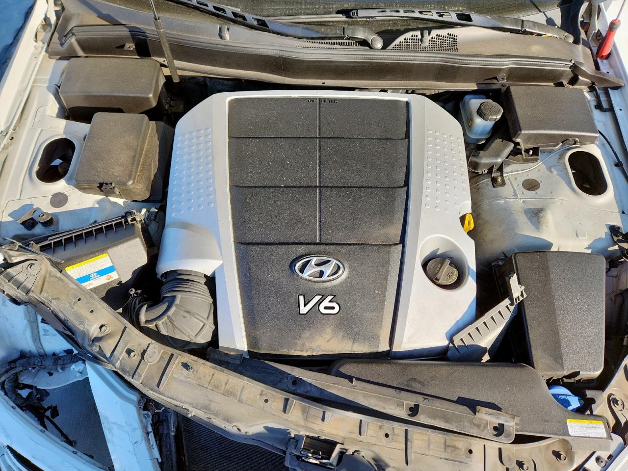 HYUNDAI GENESIS 3.8L