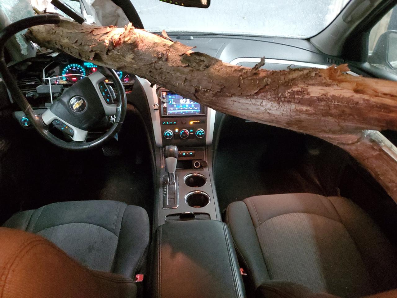 CHEVROLET TRAVERSE LT