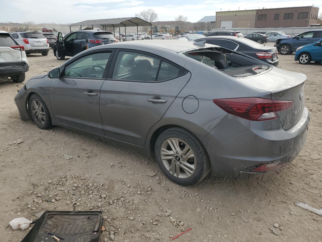 HYUNDAI ELANTRA SEL