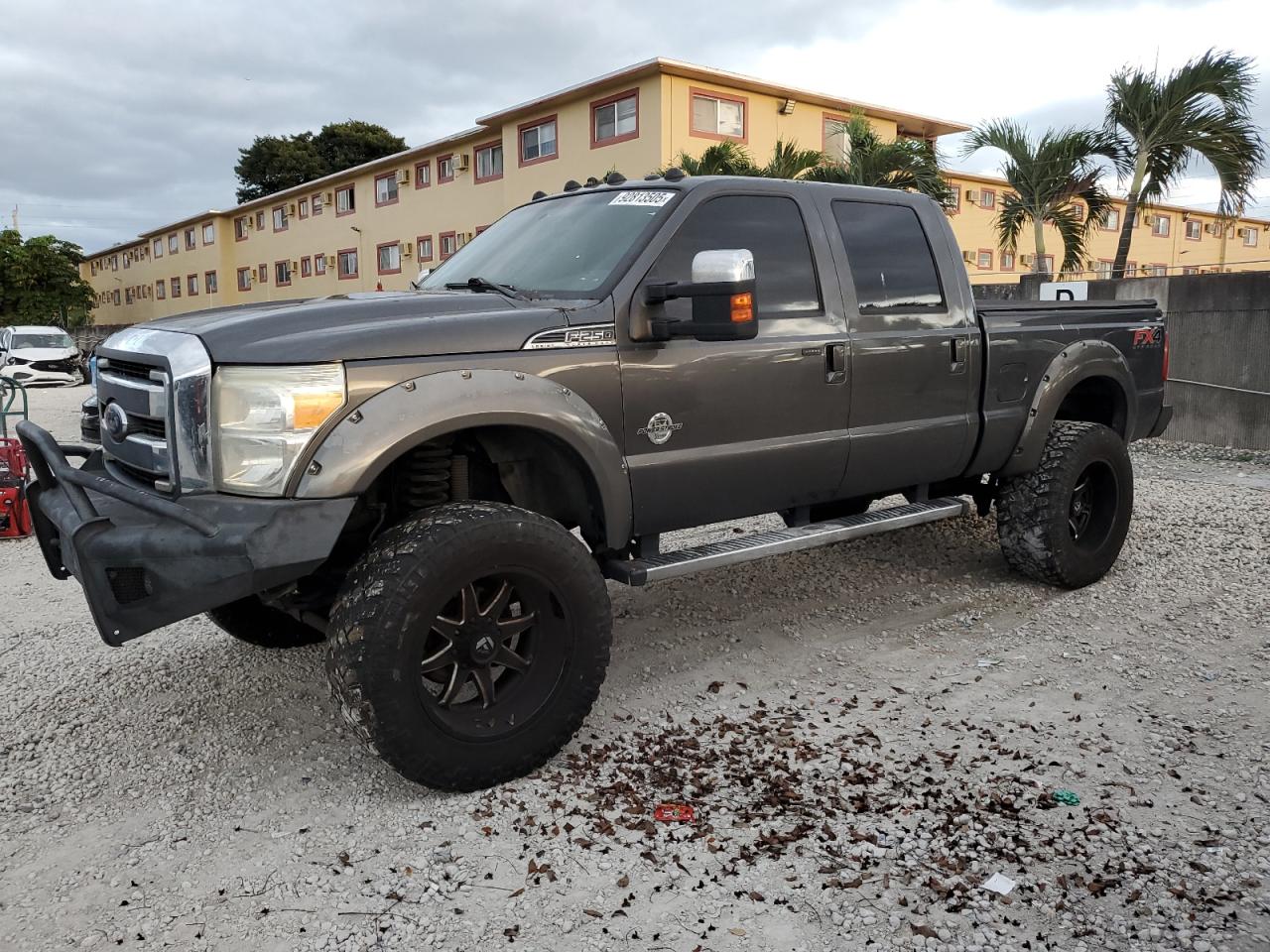 FORD F-250 SUPER DUTY