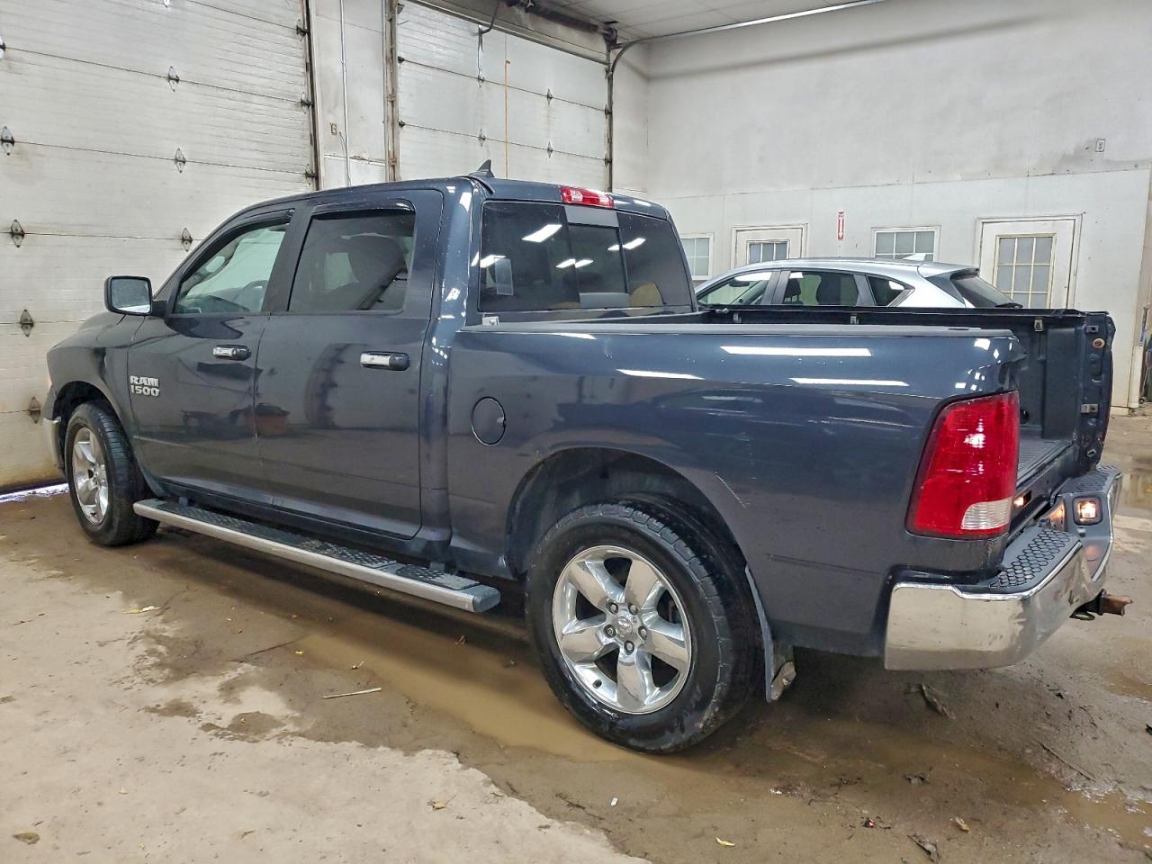 RAM 1500 SLT