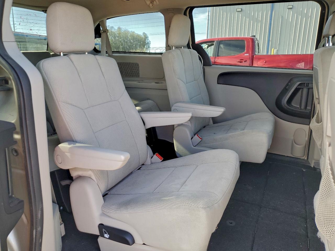 Lot #3318063385 2014 DODGE GRAND CARA