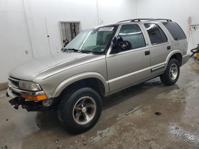 Global Auto Auctions: 2001 CHEVROLET BLAZER
