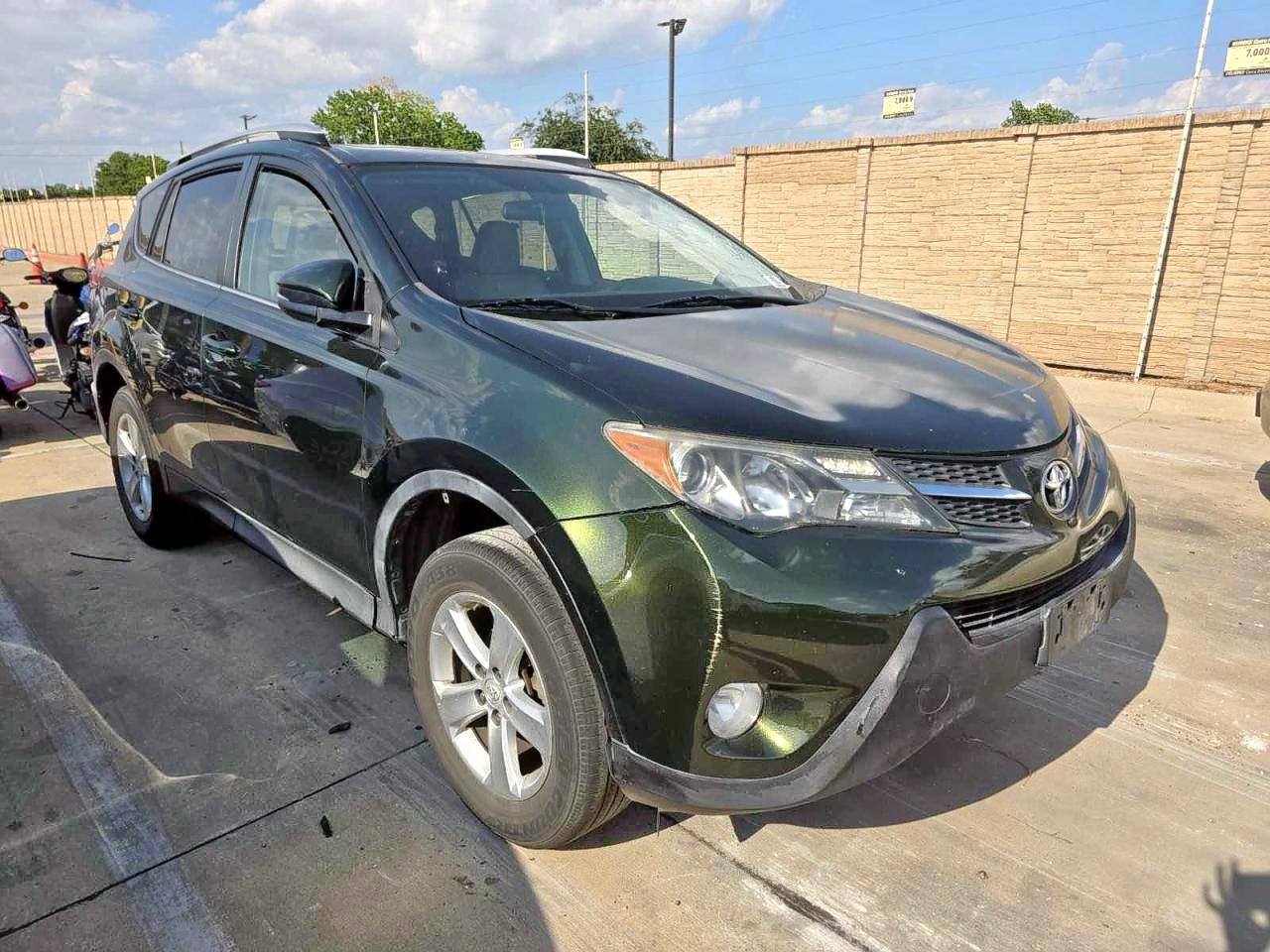 TOYOTA RAV4 XLE