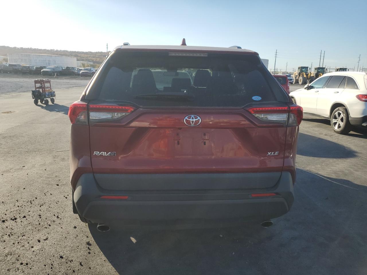 TOYOTA RAV4 XLE PREMIUM