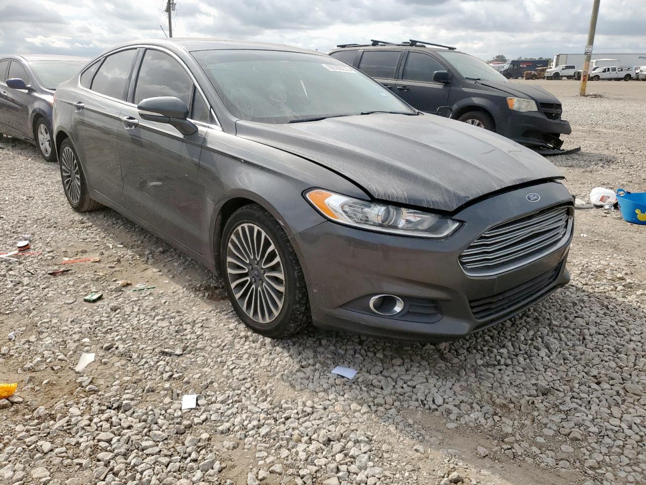 FORD FUSION SE