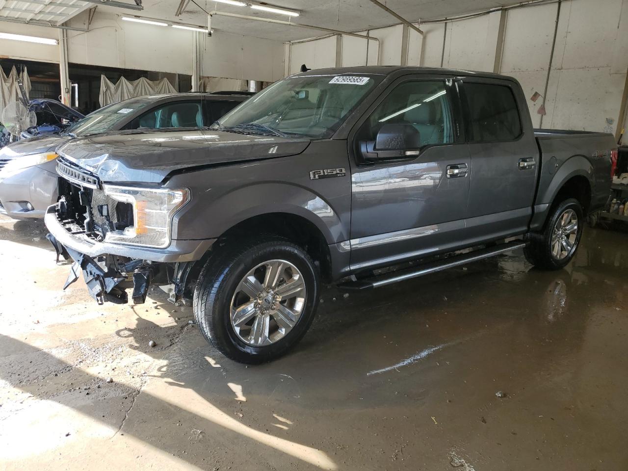 FORD F-150 SUPERCREW