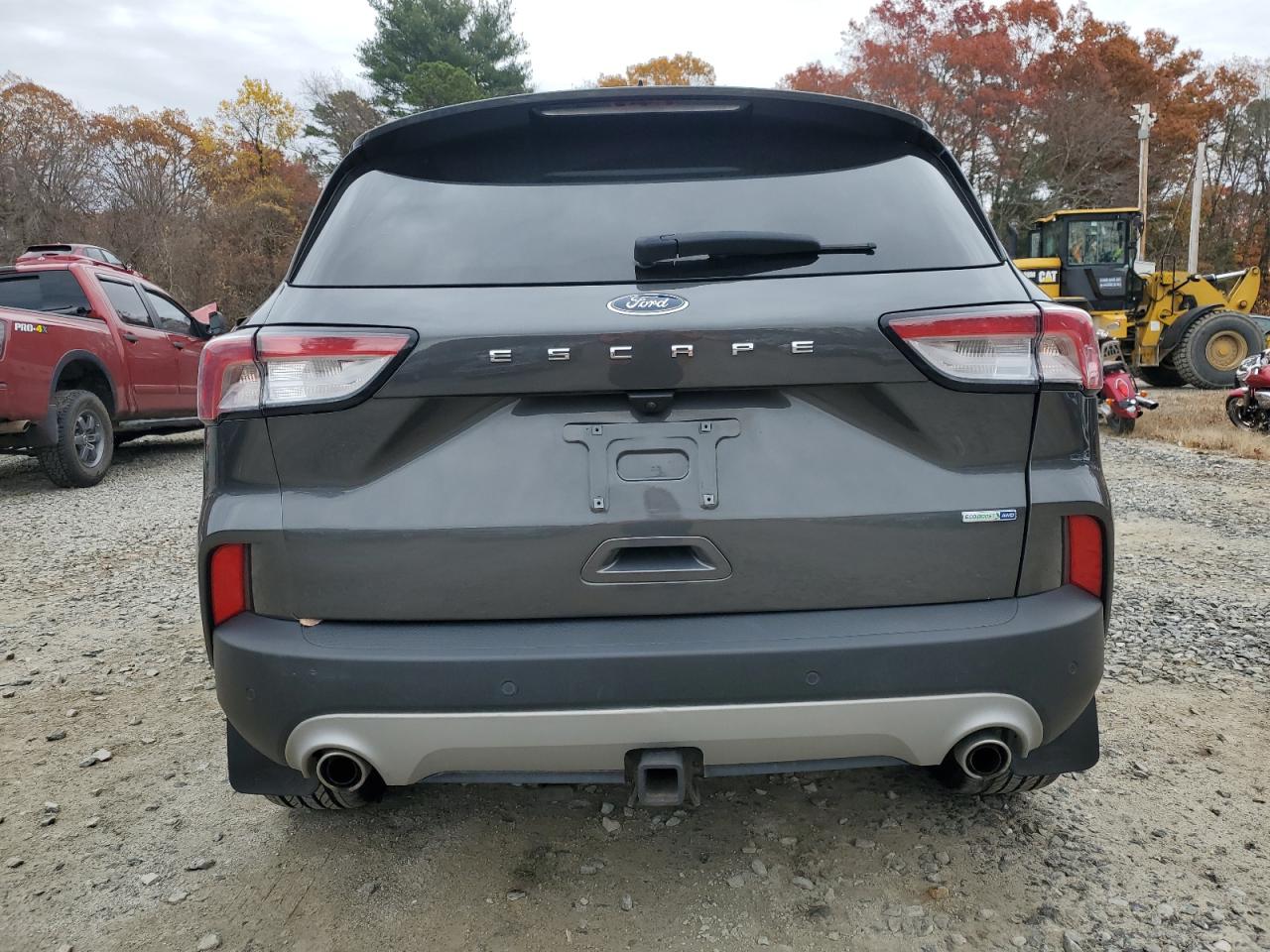 FORD ESCAPE TITANIUM