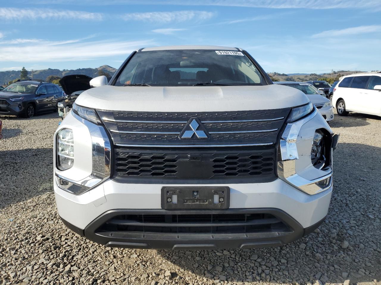 MITSUBISHI OUTLANDER ES