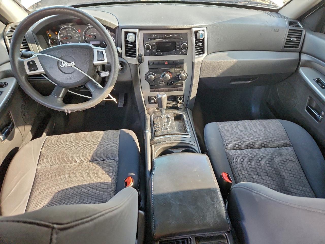 JEEP GRAND CHEROKEE LAREDO