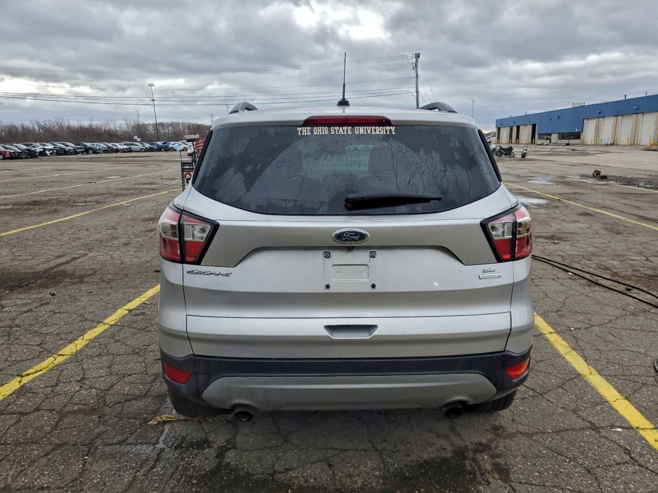 FORD ESCAPE SE
