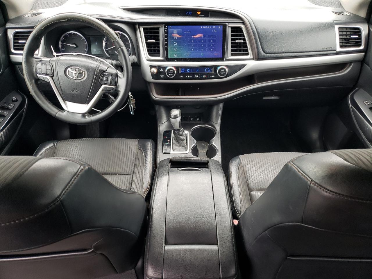 TOYOTA HIGHLANDER LE