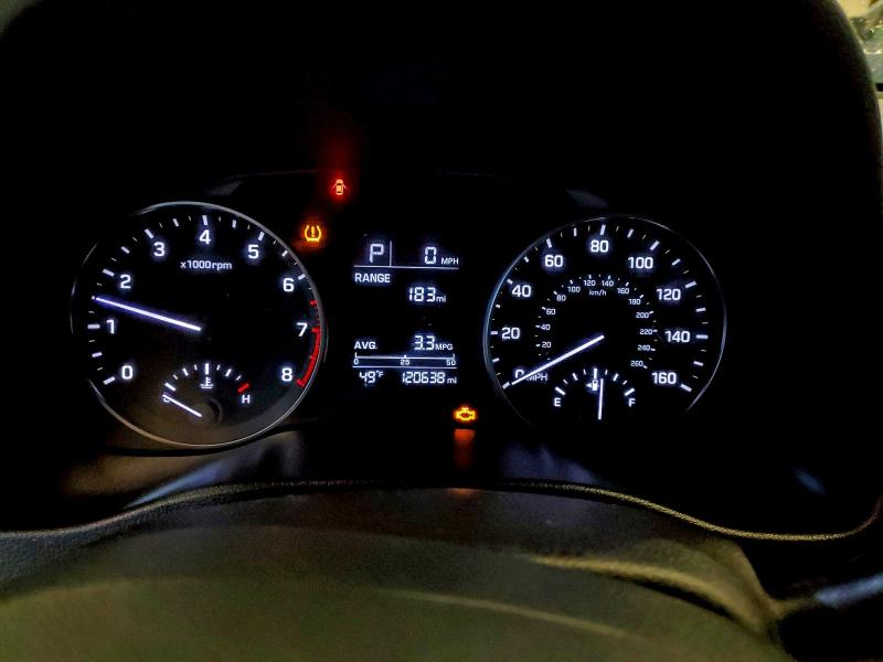 2017 HYUNDAI ELANTRA SE #3301574364